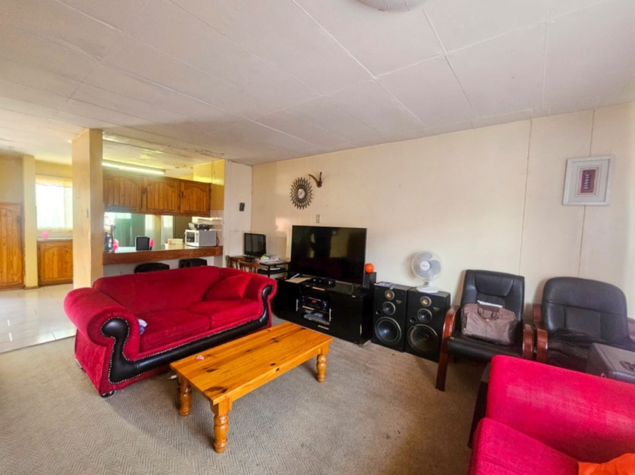 2 Bedroom Property for Sale in Potchefstroom North West